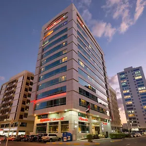 Ramada Downtown Отель